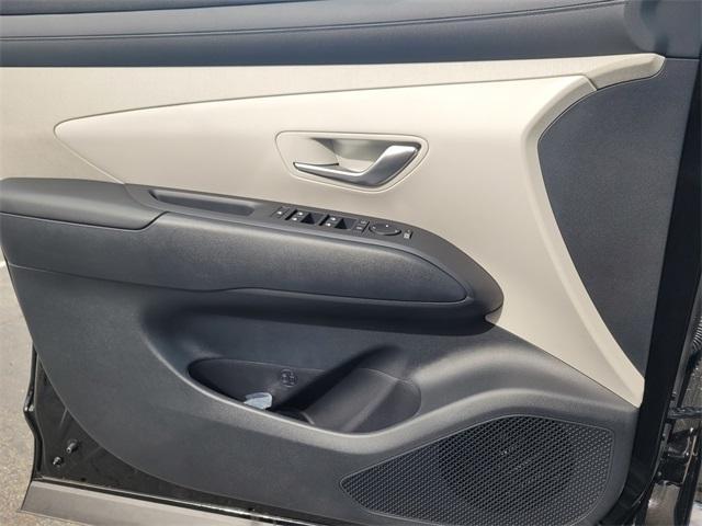 Photo of 2025 Ash Black Hyundai TUCSON Hybrid