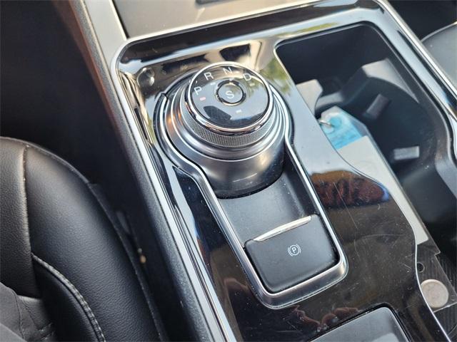 Photo of 2020 Black Ford Edge