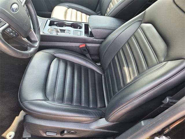 Photo of 2020 Black Ford Edge