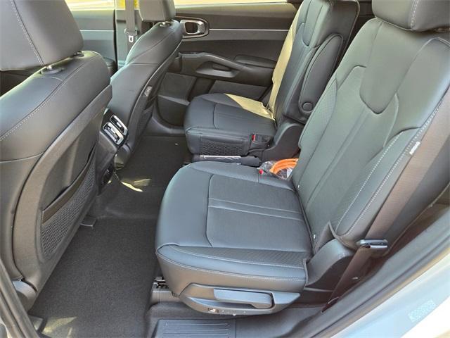 Photo of 2025 Silky Silver Kia Sorento Plug-In Hybrid