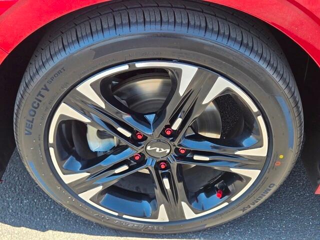 Photo of 2024 Passion Red Kia K5