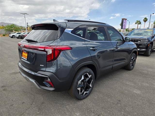 Photo of 2025 Gravity Gray Kia Seltos