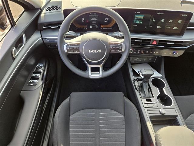 Photo of 2026 Aurora Black Kia K5