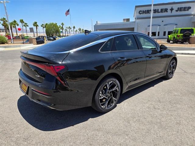 Photo of 2025 Aurora Black Pearl Kia K5