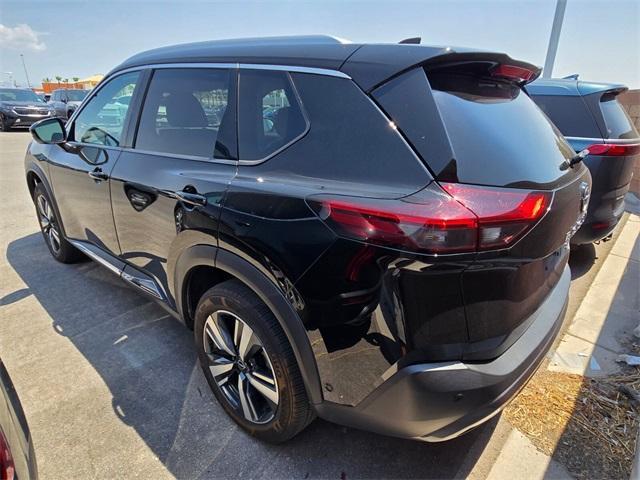 Photo of 2023 Black Nissan Rogue