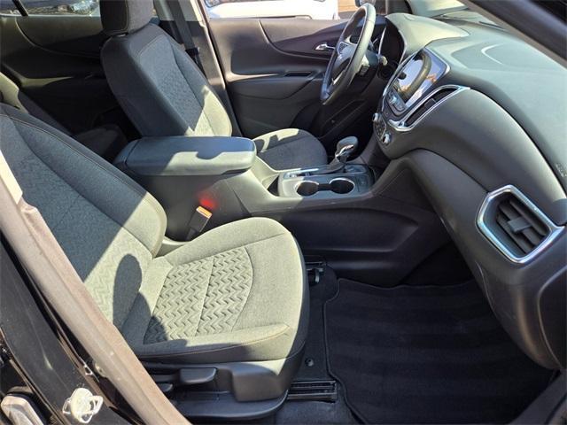 Photo of 2022 Mosaic Black Metallic Chevrolet Equinox