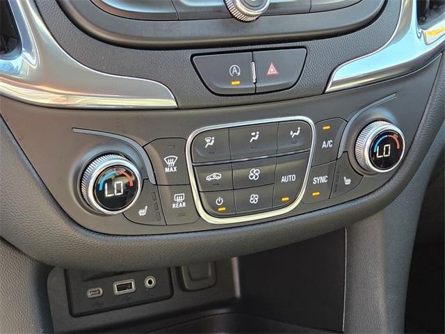 Photo of 2022 Mosaic Black Metallic Chevrolet Equinox