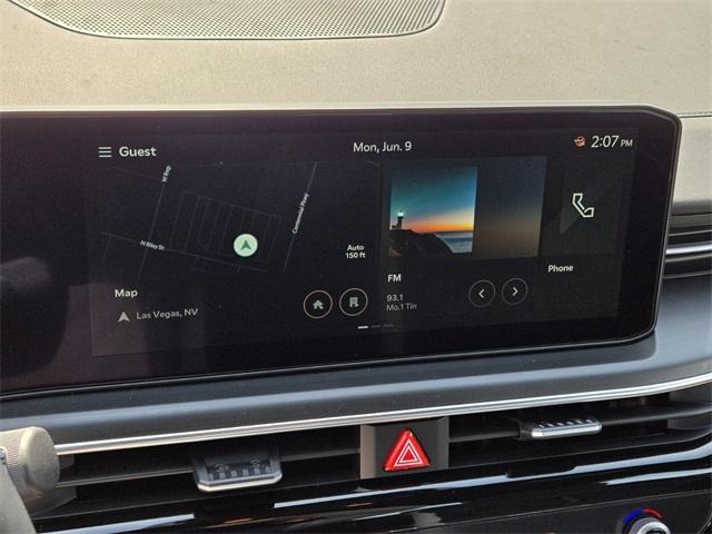 Photo of 2025 Snow White Pearl Kia K5