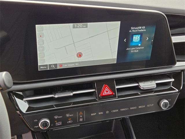 Photo of 2025 Mineral Blue Kia Niro