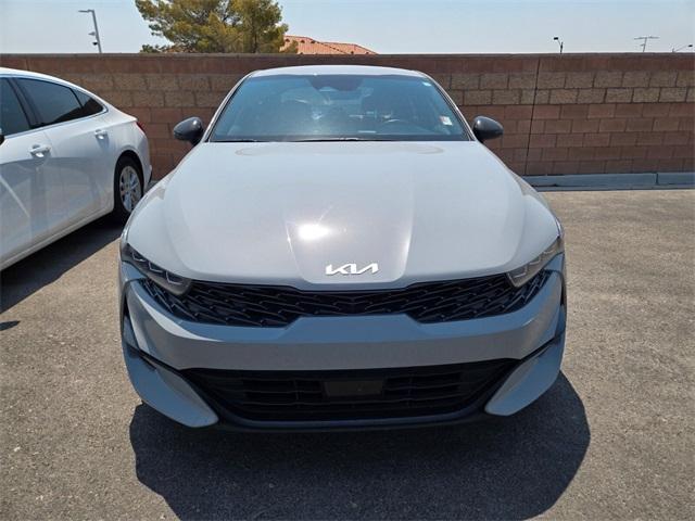 Photo of 2024 Wolf Gray Kia K5