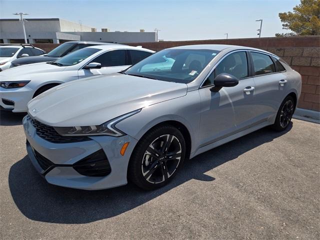 Photo of 2024 Wolf Gray Kia K5