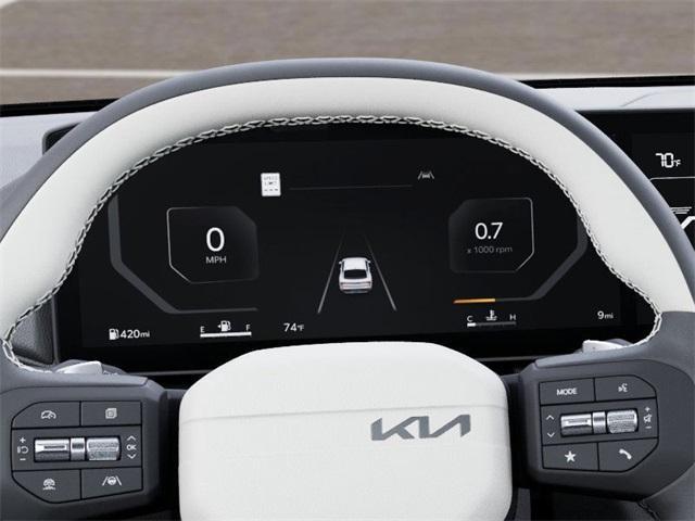 Photo of 2025 Snow White Pearl Kia K4