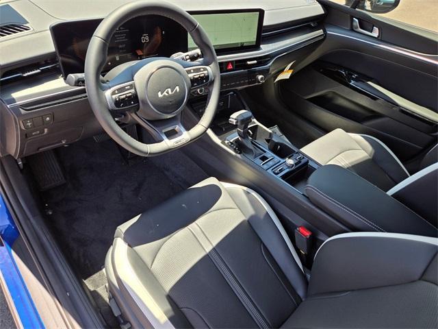 Photo of 2025 Blue Kia K5