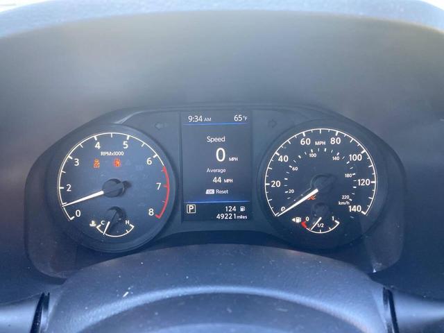 Photo of 2022 Glacier White Nissan Altima