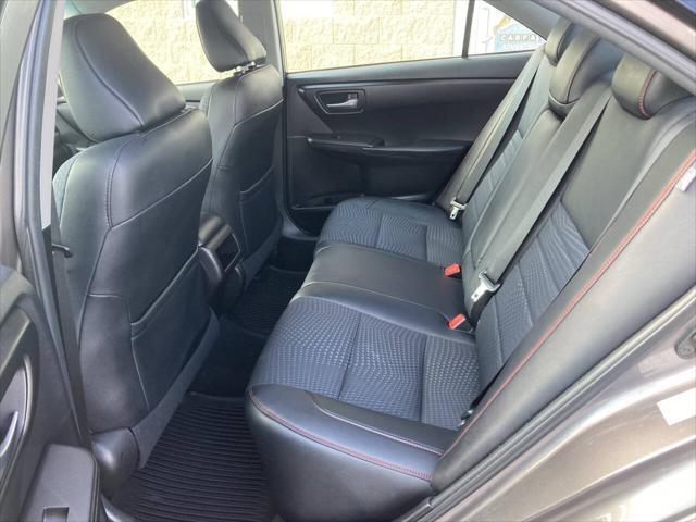 Photo of 2015 Gray Toyota Camry