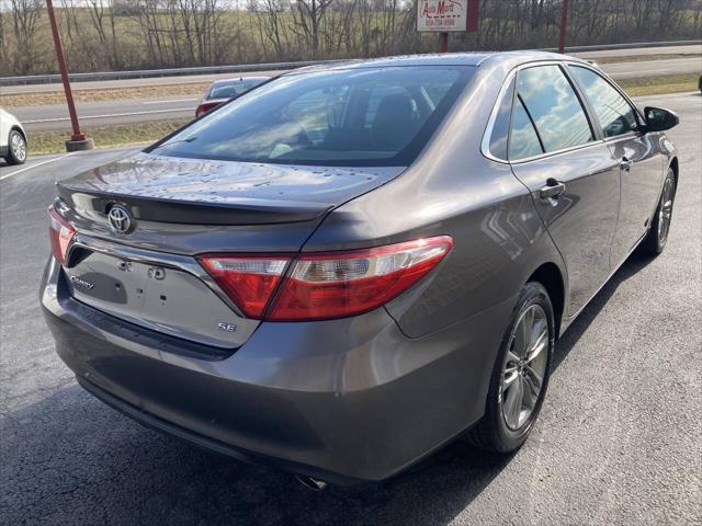 Photo of 2015 Gray Toyota Camry