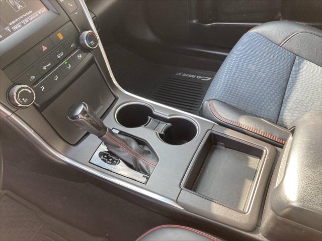 Photo of 2015 Gray Toyota Camry