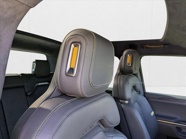 Photo of 2023 Midnight Rivian R1T