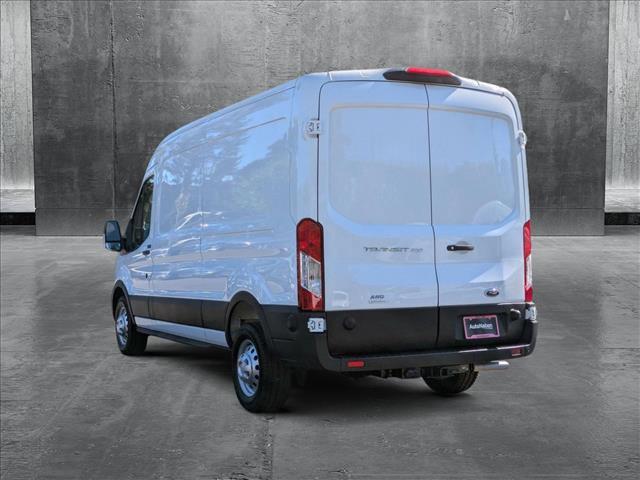 Photo of 2025 Oxford White Ford Transit-250