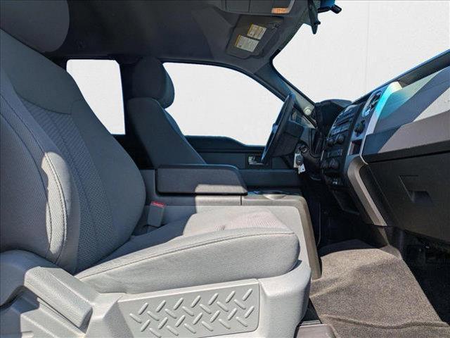 Photo of 2013 Oxford White Ford F-150