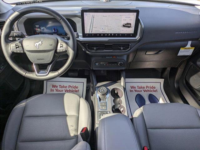 Photo of 2025 Oxford White Ford Bronco Sport