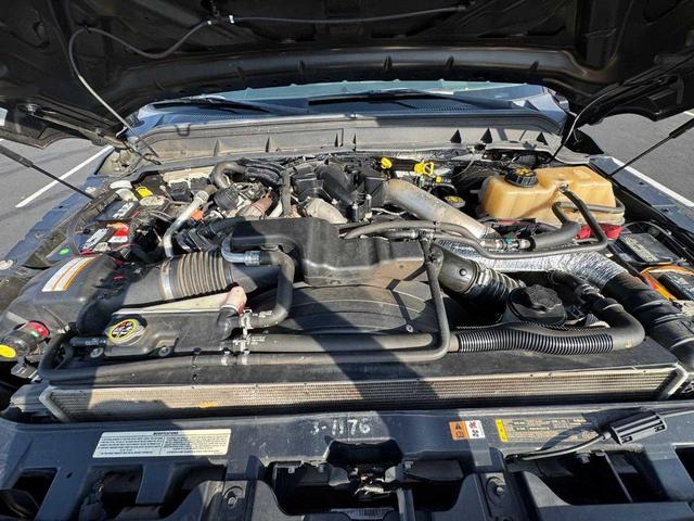 Photo of 2013 Tuxedo Black Metallic Ford F-250
