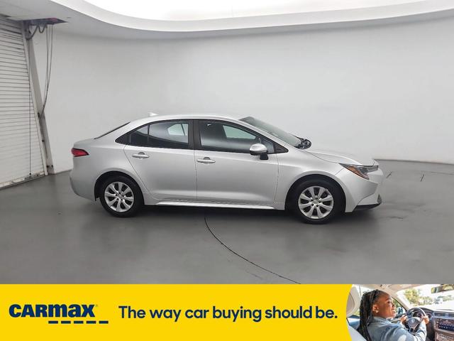 Photo of 2021 Gray Toyota Corolla