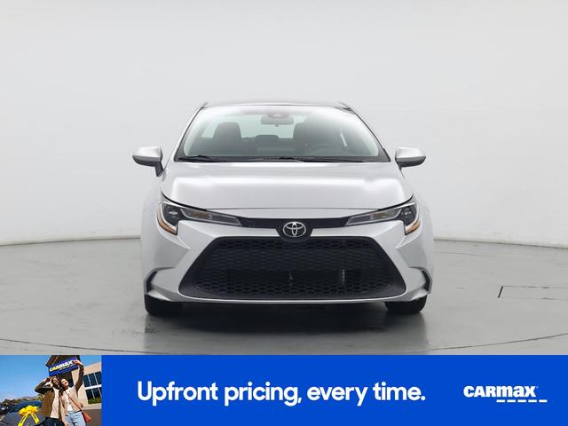 Photo of 2022 Silver Toyota Corolla