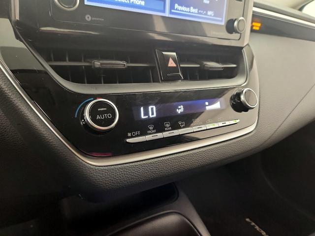 Photo of 2022 Silver Toyota Corolla