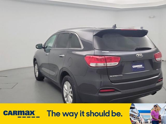 Photo of 2018 Gray Kia Sorento