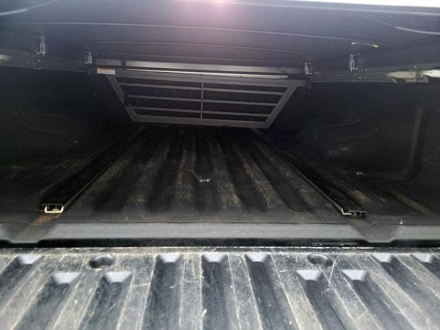 Photo of 2016 Gray Nissan Frontier