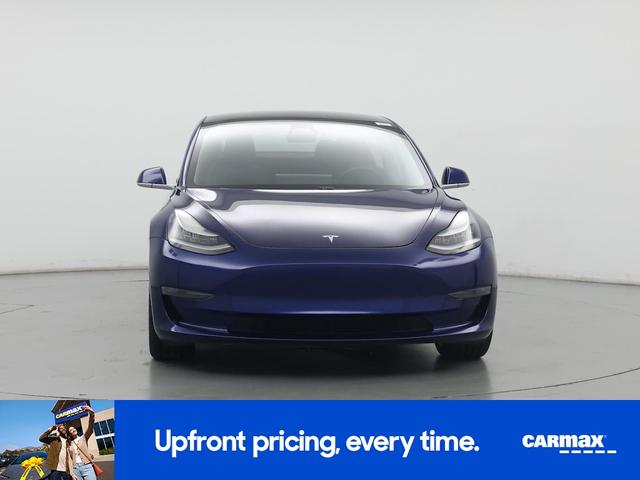 Photo of 2020 Blue Tesla Model 3
