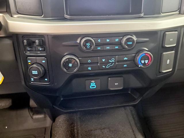 Photo of 2023 Pearl Ford F-250