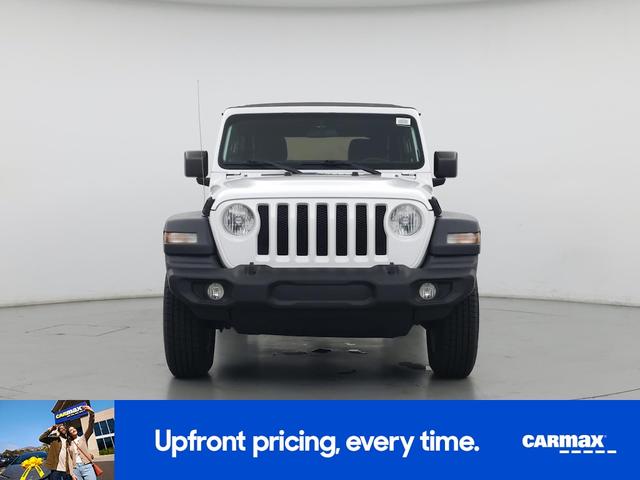 Photo of 2018 White Jeep Wrangler