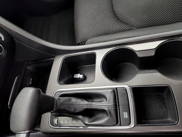 Photo of 2019 White Kia Optima