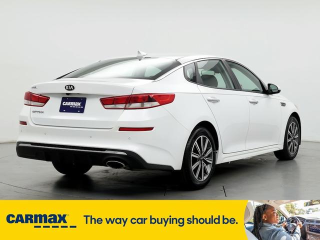 Photo of 2019 White Kia Optima