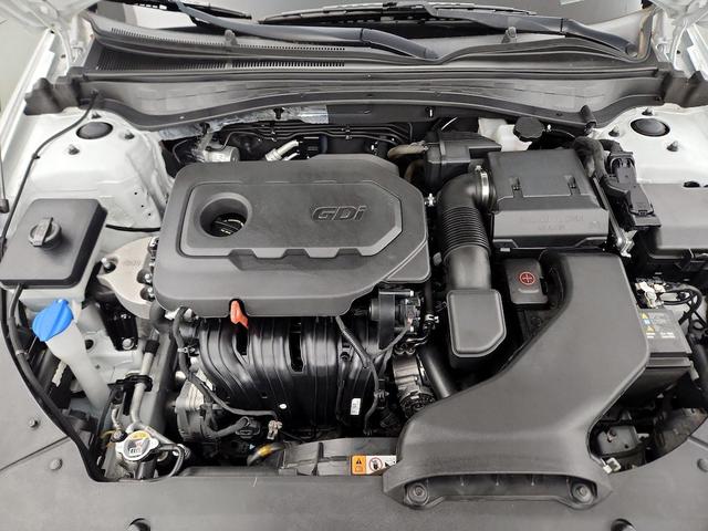 Photo of 2019 White Kia Optima