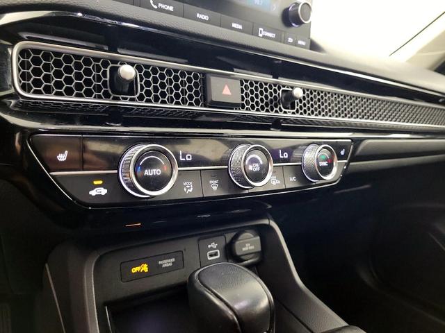 Photo of 2022 Black Honda Civic