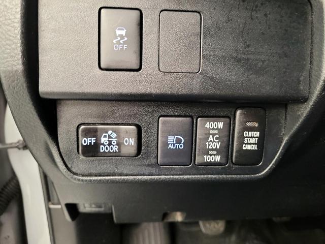 Photo of 2021 Silver Toyota Tacoma
