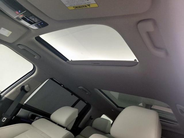 Photo of 2024 White Hyundai SANTA FE