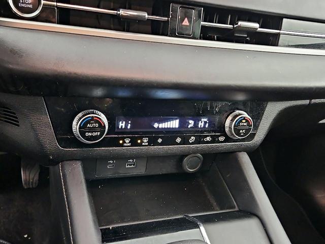 Photo of 2023 Black Mitsubishi Outlander