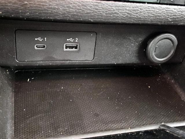 Photo of 2023 Black Mitsubishi Outlander