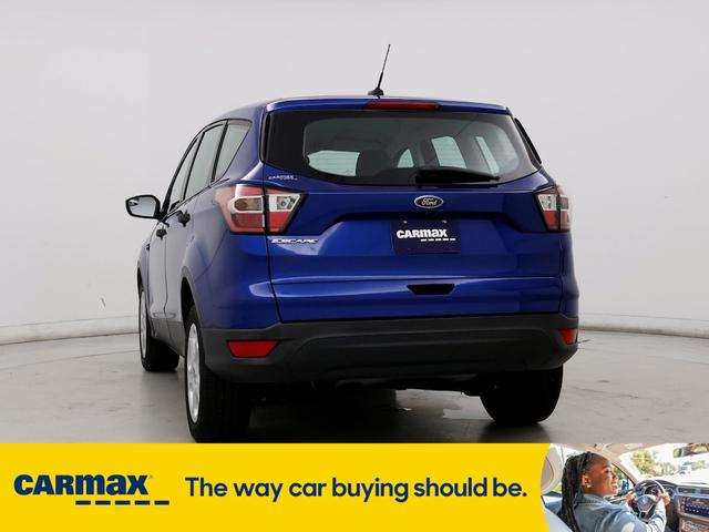 Photo of 2017 Blue Ford Escape