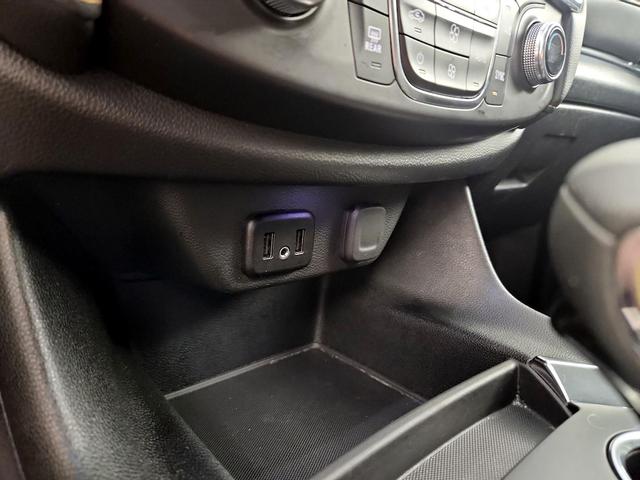 Photo of 2021 Black Chevrolet Traverse