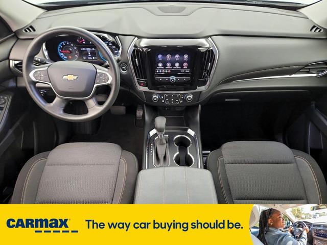 Photo of 2021 Black Chevrolet Traverse