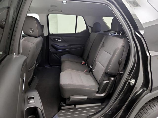 Photo of 2021 Black Chevrolet Traverse