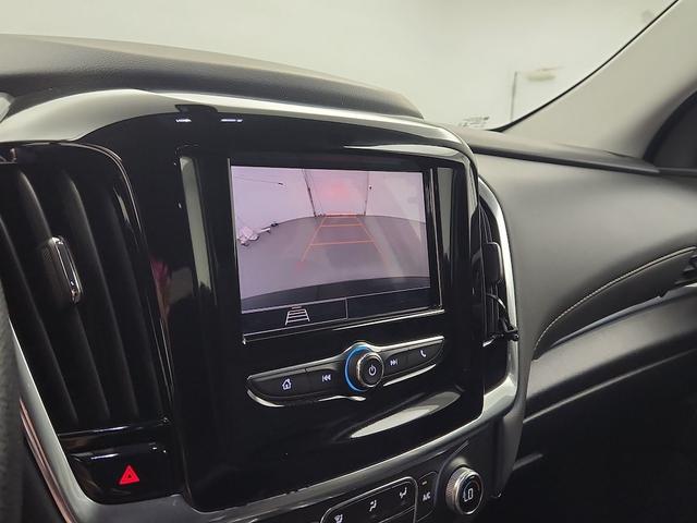 Photo of 2021 Black Chevrolet Traverse