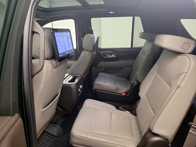 Photo of 2021 Black GMC Yukon