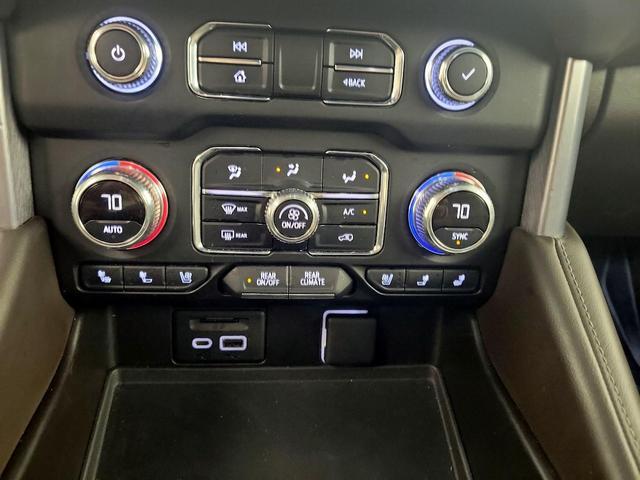 Photo of 2021 Black GMC Yukon