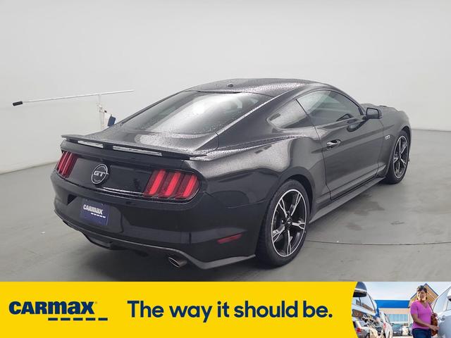 Photo of 2017 Black Ford Mustang